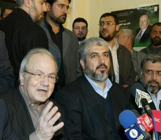 أحد مؤسسي “فتح” وواحد من أبرز منتقدي “أوسلو”.. رحيل القيادي الفلسطيني فاروق القدومي