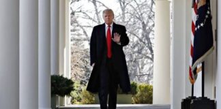 الرئيس الأميركي دونالد ترمب يوجه انذار شديد اللهجة لدول “بريكس” إذا تخلت عن الدولار الرئيس الأمريكي المنتخب في 2024 المرة الثانية دونالد ترامب