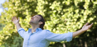 استرخِ وركز… كيف يساعدك التنفس العميق على تحسين حياتك؟