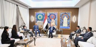 العليمي يبحث مع السفير الأمريكي تعزيز الشراكة والتعاون لردع هجمات الحوثيين