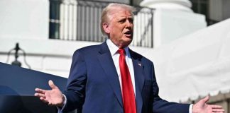 ترامب يرجح التحدث مع بوتين هذا الأسبوع ويؤكد ترحيبه بزيلينسكي مجددا