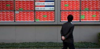 انهيارات تهز أسواق آسيا.. تراجعات حادة في الصين واليابان وكوريا