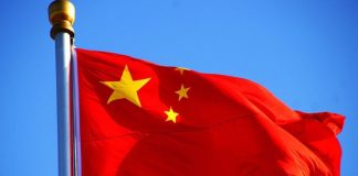 الصين تكرر إدانتها الشديدة لأعمال القرصنة التي يرتكبها الحوثيون في البحر الأحمر.