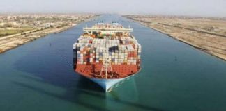 قناة السويس تقدم خصمًا لسفن الحاويات لتشجيع عودة الحركة التجارية مع تحسن الأوضاع الأمنية