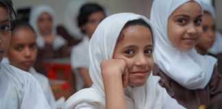 “برنامج الغذاء العالمي”: أكثر من مليون طالب وطالبة سيُحرمون من التغذية المدرسية بسبب نقص التمويل