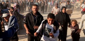 الجيش الإسرائيلي يستهدف مدنيين يسعون للمساعدات ويخلف عشرات القتلى والجرحى