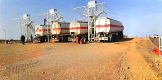 شبوة.. عمال قطاع العقلة (S2) يستأنفون ضخ النفط بعد أيام من التوقف إلى محطة كهرباء بترومسيلة بعدن