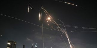 إيران تهدد باستهداف القواعد والسفن الغربية إذا دافعوا عن إسرائيل