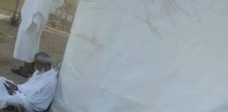 عقب تصعيدهم من مكة المكرمة للمشاعر المقدسة.. الحجاج اليمنيون يشكون قصور الخدمات في مخيمات مِنى ويحملون وزارة الأوقاف المسؤولية