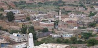 قناص حوثي يصيب طفلة في مريس.. واستنكار لتواصل استهداف المدنيين