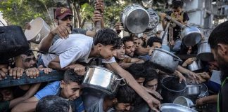 مجزرة جديدة في غزة: مقتل 57 مدنيًا خلال انتظارهم مساعدات في ظل حصار وتجويع خانق