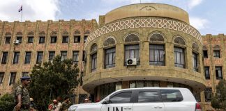 مسلحو الحوثي يداهمون وكالات أممية ويختطفون موظفين