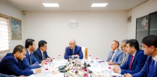 الحكومة تتخذ إجراءات عاجلة لتشغيل مصافي عدن وتنظيم استيراد المشتقات عبر الموانئ المرخصة