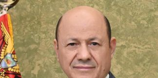 بعد اغتيال المشهري.. رئيس مجلس القيادة يصدر توجيهات عاجلة للقبض على العناصر الإجرامية في تعز