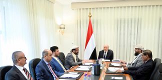 مجلس القيادة يجدد دعمه للإصلاحات الاقتصادية ويشيد بالدعم السعودي والإماراتي لتعزيز الاستقرار