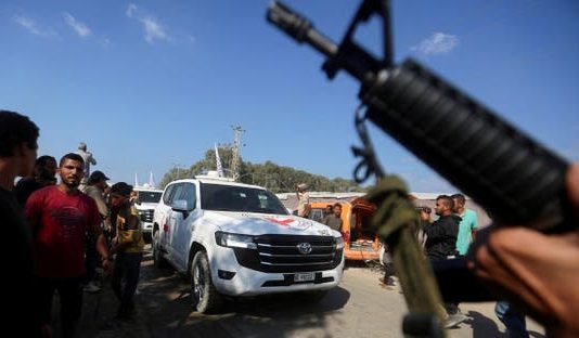 دماء جديدة في غزة.. “حماس” تطلق حملة تصفيات ضد خصومها وتجار “التعاون”