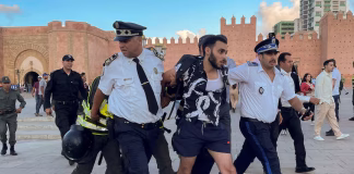 أعمال عنف تضرب احتجاجات الشباب في المغرب.. مقتل شخصين واقتحام مركز أمني