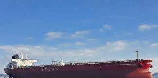 الحوثيون يحتجزون سفينة تجارية محمّلة بالسكر ويحوّلون مسارها قسراً إلى ميناء رأس عيسى النفطي المغلق