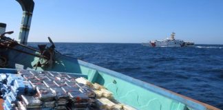 القوات البحرية المشتركة تضبط مخدرات بقيمة مليار دولار في بحر العرب جنوب اليمن خلال عملية “المصمك