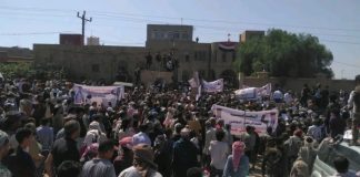 مظاهرات في التربة تطالب بمحاكمة عاجلة للمتورطين في مقتل المحامي عبدالرحمن النجاشي