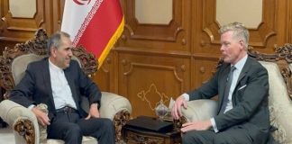 غروندبرغ يبحث مع مسؤول إيراني في مسقط تطورات الأوضاع وخريطة السلام في اليمن