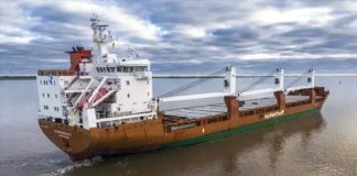 وفاة بحار متأثراً بإصاباته في هجوم الحوثيين على سفينة “سبليتهوف” بخليج عدن