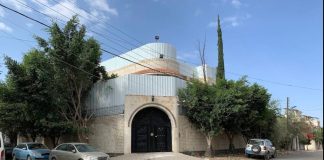 الحوثيون يقتحمون مقر منظمة “أوكسفام” ويعتقلون موظفين ويصادرون أجهزة اتصالات