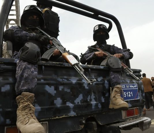 هيومن رايتس ووتش: الحوثيون يعتقلون أكثر من 20 شخصاً من الأقلية المسيحية في اليمن