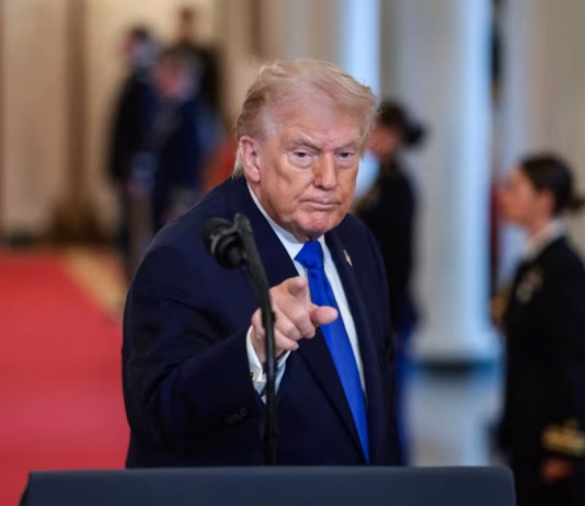 ترمب يتلقى إحاطة عسكرية لبحث خيارات تصعيد محتملة ضد إيران