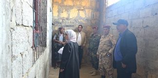 لجنة التحقيق تنفذ نزولاً ميدانياً للواء 35 مدرع بتعز للاطلاع على أوضاع المحتجزين على ذمة الحرب