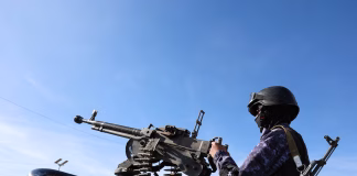 الحوثيون ينضمون إلى الحرب ووصول مشاة بحرية أمريكية إلى المنطقة