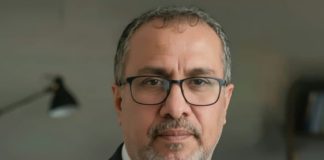 الخميس وحبيبتي والليل