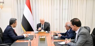 الاهتمام باستقرار المحافظات المحررة محور لقاء رئيس مجلس القيادة بمحافظ لحج