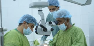 مستشفى العيون بمأرب ينفذ عشرات الآلاف من الخدمات المجانية ضمن برنامج لمكافحة العمى