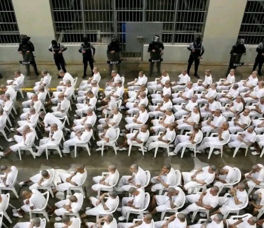 محاكمة جماعية لـ486 متهماً بالانتماء لعصابات في السلفادور