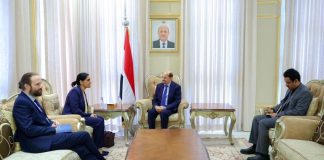 رئيس الوزراء يبحث مع السفيرة البريطانية دعم الإصلاحات الحكومية وتعزيز التعاون المشترك