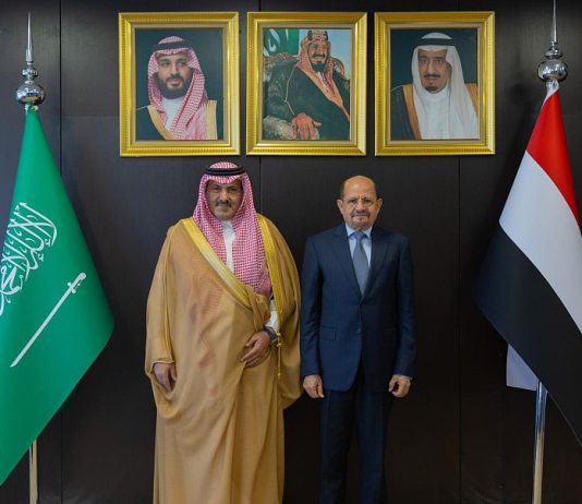 الزنداني يشيد بالدعم السعودي لليمن ويؤكد أهمية المشاريع التنموية المستدامة