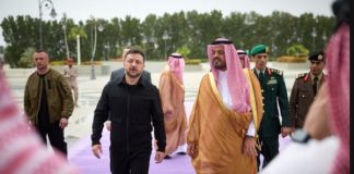 زيلينسكي يصل جدة لتعزيز التعاون مع السعودية