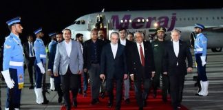 وزير الخارجية الٳيراني في إسلام آباد لبحث “مفاوضات واشنطن” وترقب لزيارة وفد أمريكي