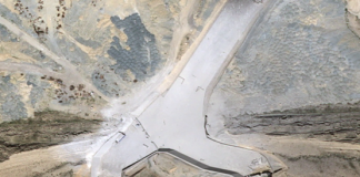 صور فضائية تكشف استهداف قاعدة “النسر 44” الإيرانية المحصنة تحت الأرض