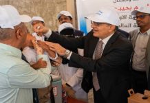 وزير الصحة يدشّن حملة تحصين واسعة في عدن تستهدف 121 مديرية