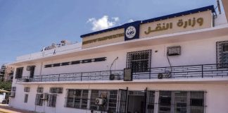 النقل تعتمد آلية جديدة لتوفير وقود الطائرات بالسعر المحدث لتأمين الرحلات الجوية في اليمن