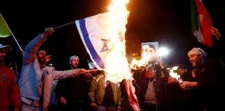 أمريكا وإيران تتفقان على هدنة وإسرائيل تدك لبنان