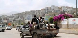 تقرير حقوقي: الحوثيون نهبوا مليارات الريالات واستولوا على مئات الممتلكات في إب