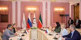 وزير الثقافة والسياحة يبحث مع نظيرته الروسية تعزيز التعاون الثقافي ودعم المتاحف والفنون