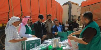مساعدات غذائية وإيوائية لـ38 ألف مستفيد في حضرموت بدعم من مركز الملك سلمان