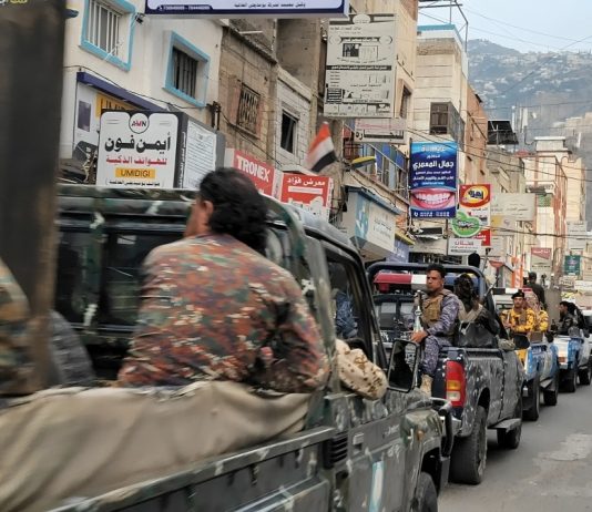شرطة تعز تطلق حملة أمنية واسعة لضبط السلاح والخارجين عن القانون