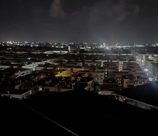 تصاعد انقطاعات الكهرباء في عدن مع دخول الصيف ومخاوف من تفاقم الأزمة الخدمية