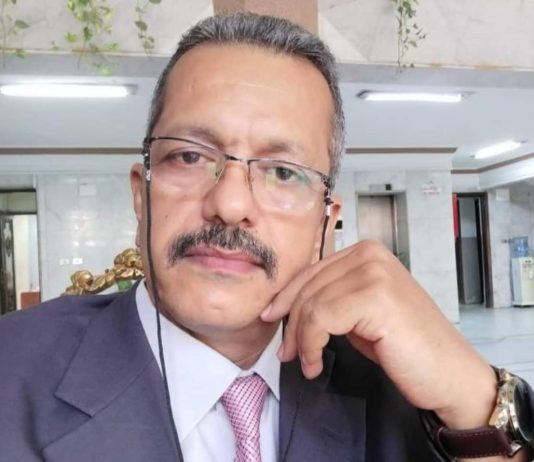 حين يصبح القلم شهادة على البقاء
