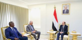 رئيس الوزراء يبحث تعزيز التعاون مع الأمم المتحدة واليونيسيف ودعم الانتقال من الإغاثة إلى التنمية في اليمن